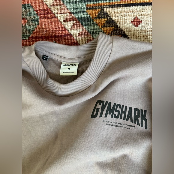 NWOT Men’s Medium Oversized Gymshark crew neck - Picture 2 of 3